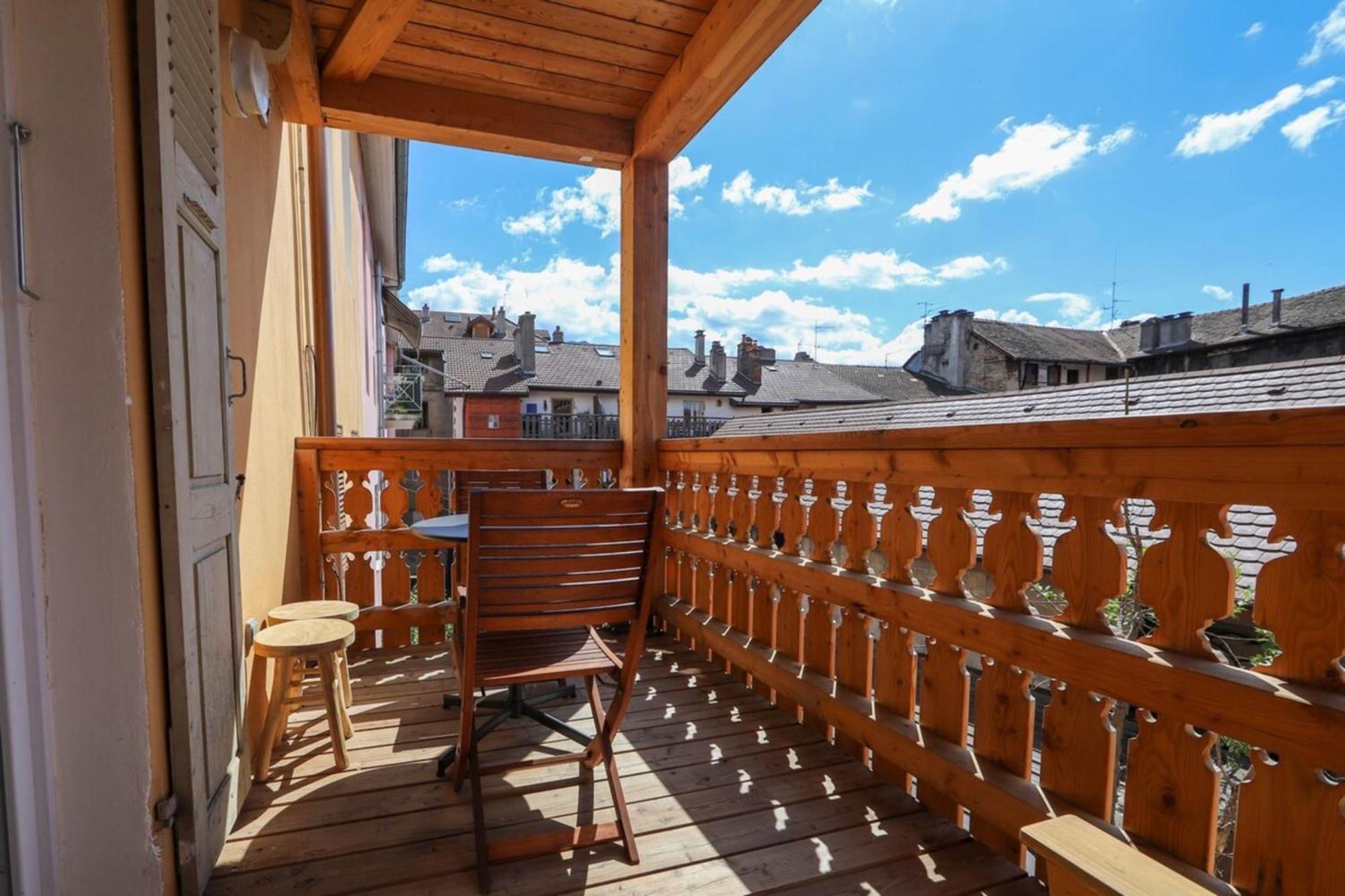 A L'Aventure ! Joli T2 Avec Balcon Centre Ville Annecy Bagian luar foto